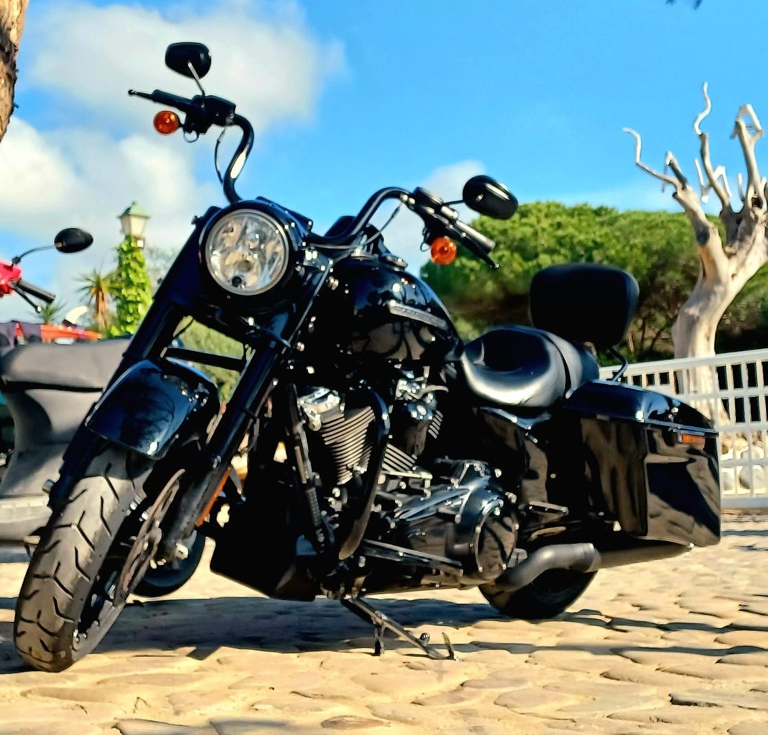 Road King negra